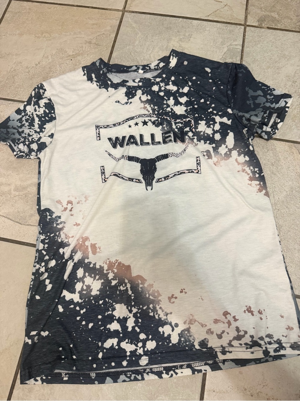 Women's Splatter-Print Morgan Wallen Short Sleeve Top in Navy and White